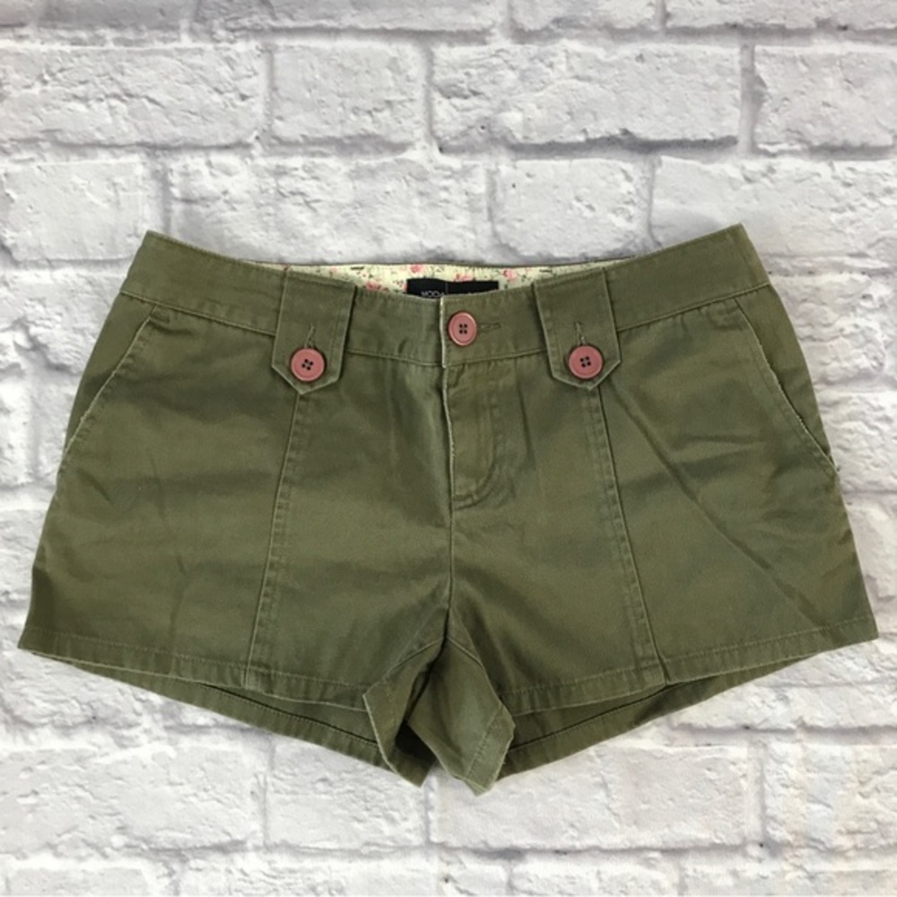 NWOT Vintage Y2K Victoria’s‎ Secret Cargo Short